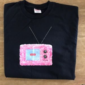 Supereme t shirt